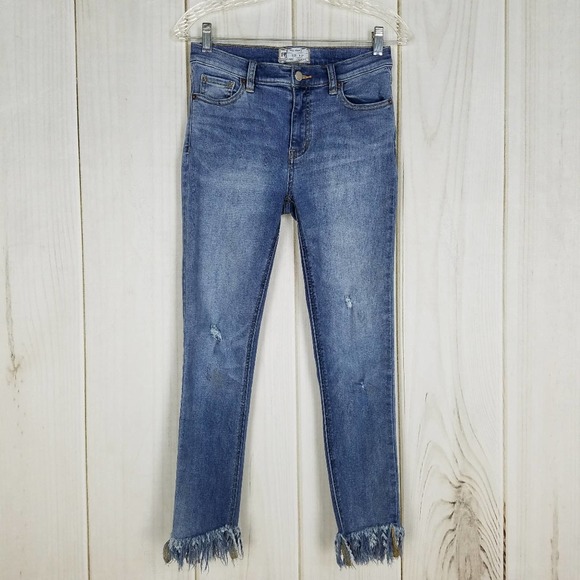 Free People Raw Fringe Hem Skinny Jeans Size 27 - Picture 2 of 10